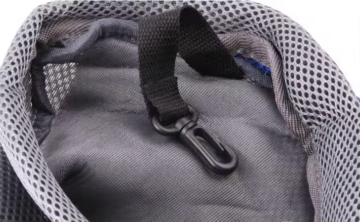 Built-in safety clasp