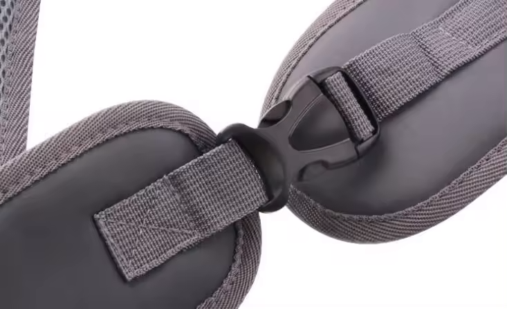 Plastic buckle